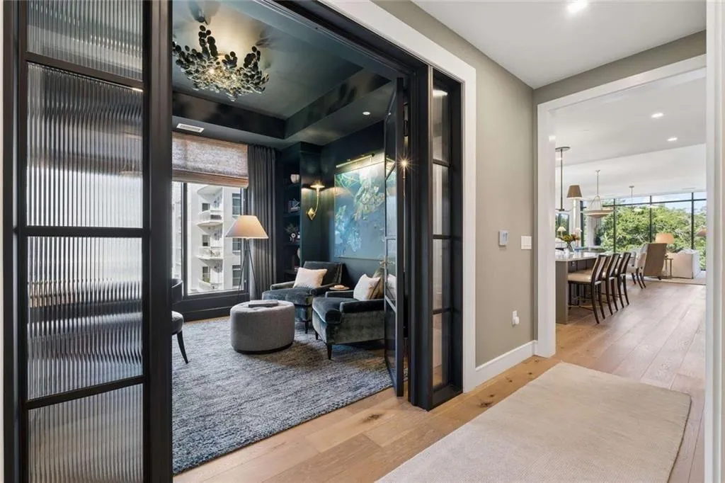 2520 Peachtree Road Unit 603, Atlanta, Georgia 30305, 2 Bedrooms Bedrooms, 0 ,3 BathroomsBathrooms,Residential,For Sale,2520 Peachtree Road Unit 603,7786024
