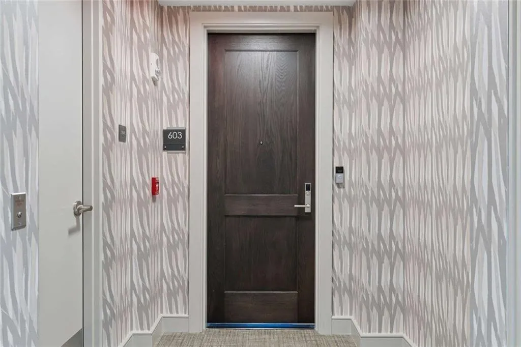 2520 Peachtree Road Unit 603, Atlanta, Georgia 30305, 2 Bedrooms Bedrooms, 0 ,3 BathroomsBathrooms,Residential,For Sale,2520 Peachtree Road Unit 603,7786024
