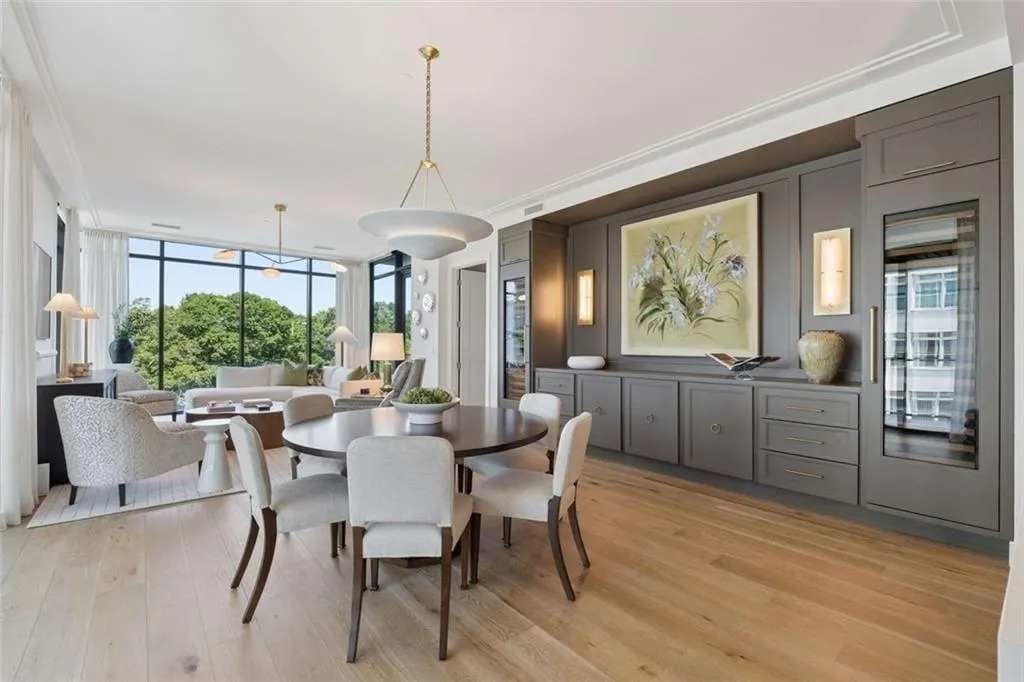 2520 Peachtree Road Unit 603, Atlanta, Georgia 30305, 2 Bedrooms Bedrooms, 0 ,3 BathroomsBathrooms,Residential,For Sale,2520 Peachtree Road Unit 603,7786024