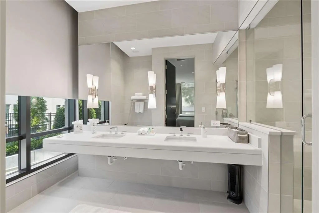 2520 Peachtree Road Unit 603, Atlanta, Georgia 30305, 2 Bedrooms Bedrooms, 0 ,3 BathroomsBathrooms,Residential,For Sale,2520 Peachtree Road Unit 603,7786024