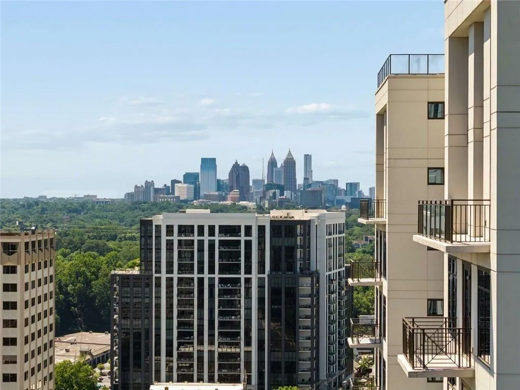 2520 Peachtree Road Unit 603, Atlanta, Georgia 30305, 2 Bedrooms Bedrooms, 0 ,3 BathroomsBathrooms,Residential,For Sale,2520 Peachtree Road Unit 603,7786024