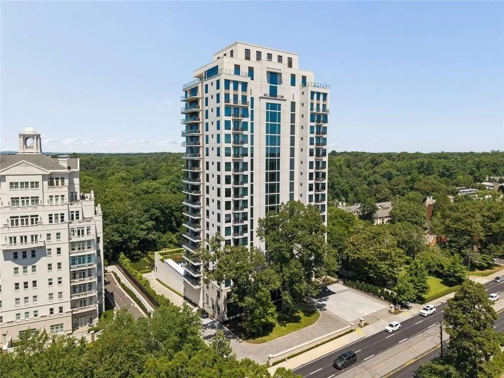 2520 Peachtree Road Unit 603, Atlanta, Georgia 30305, 2 Bedrooms Bedrooms, 0 ,3 BathroomsBathrooms,Residential,For Sale,2520 Peachtree Road Unit 603,7786024