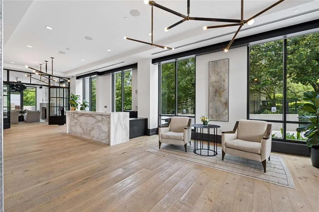2520 Peachtree Road Unit 603, Atlanta, Georgia 30305, 2 Bedrooms Bedrooms, 0 ,3 BathroomsBathrooms,Residential,For Sale,2520 Peachtree Road Unit 603,7786024
