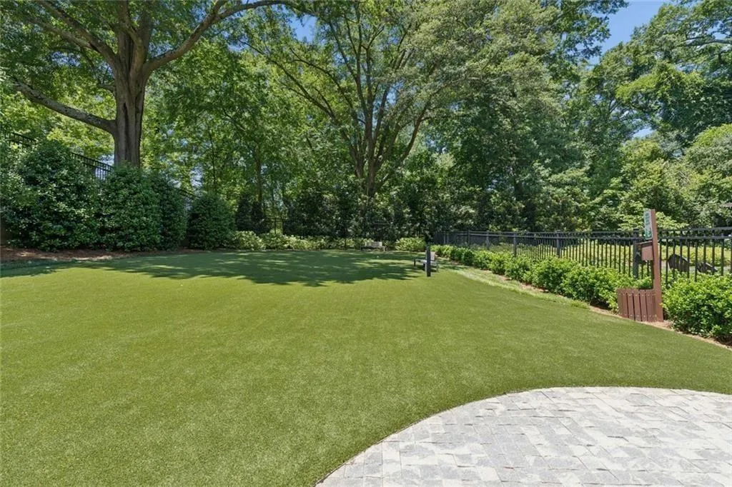 2520 Peachtree Road Unit 603, Atlanta, Georgia 30305, 2 Bedrooms Bedrooms, 0 ,3 BathroomsBathrooms,Residential,For Sale,2520 Peachtree Road Unit 603,7786024
