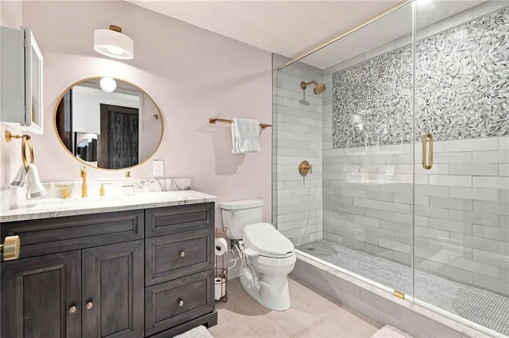 750 Park Avenue Ne Unit 22w, Atlanta, Georgia 30326, 3 Bedrooms Bedrooms, 0 ,2 BathroomsBathrooms,Residential,For Sale,750 Park Avenue Ne Unit 22w,7833763
