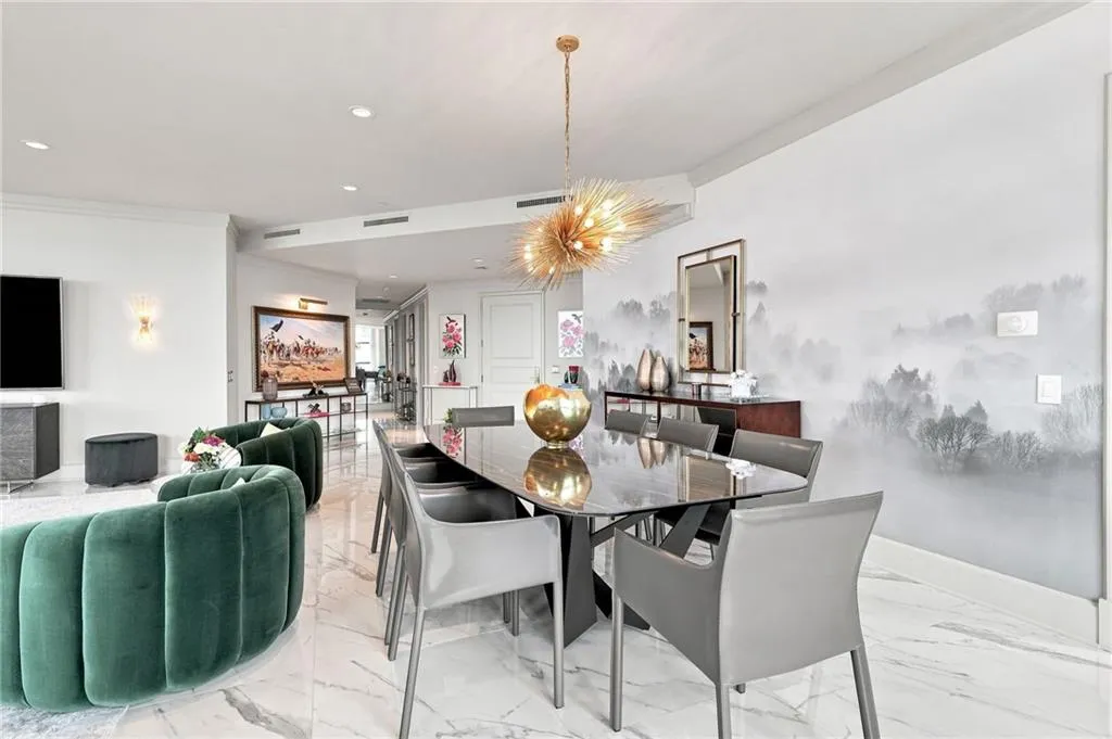 750 Park Avenue Ne Unit 22w, Atlanta, Georgia 30326, 3 Bedrooms Bedrooms, 0 ,2 BathroomsBathrooms,Residential,For Sale,750 Park Avenue Ne Unit 22w,7833763