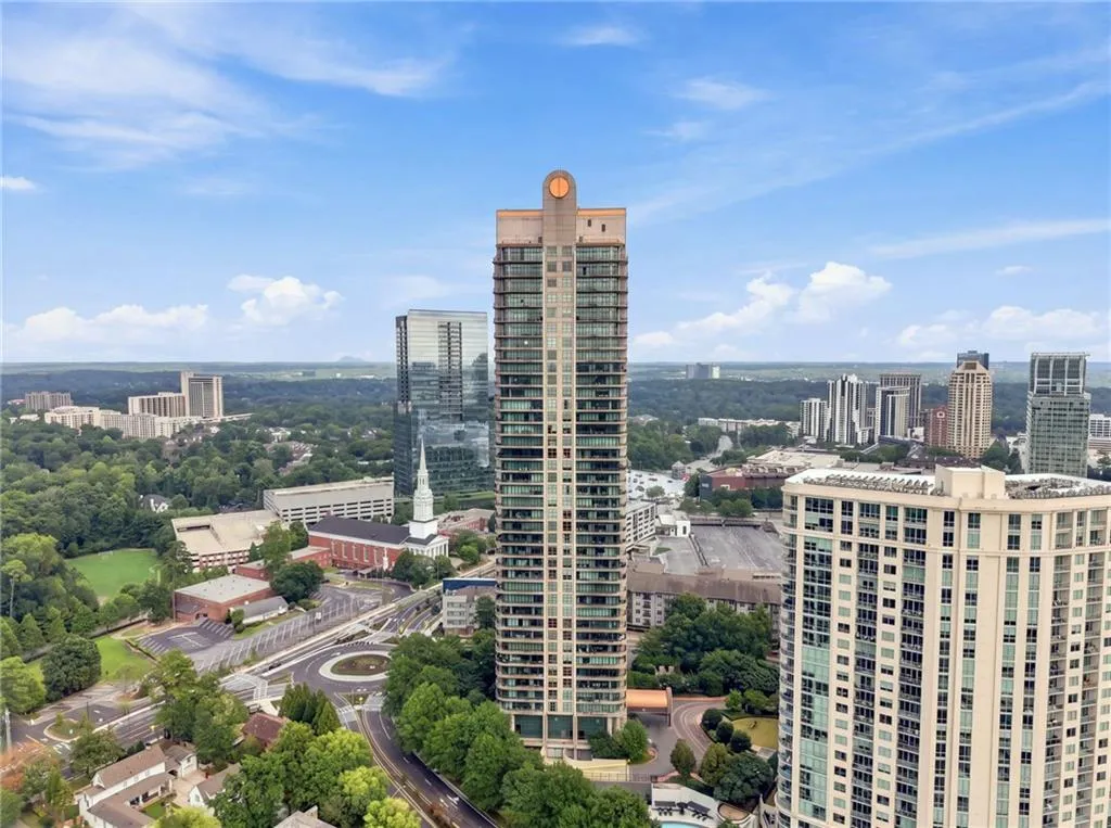 750 Park Avenue Ne Unit 22w, Atlanta, Georgia 30326, 3 Bedrooms Bedrooms, 0 ,2 BathroomsBathrooms,Residential,For Sale,750 Park Avenue Ne Unit 22w,7833763