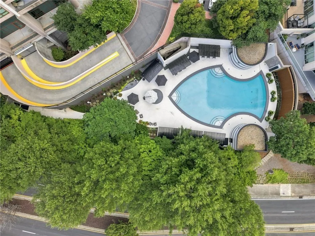 750 Park Avenue Ne Unit 22w, Atlanta, Georgia 30326, 3 Bedrooms Bedrooms, 0 ,2 BathroomsBathrooms,Residential,For Sale,750 Park Avenue Ne Unit 22w,7833763