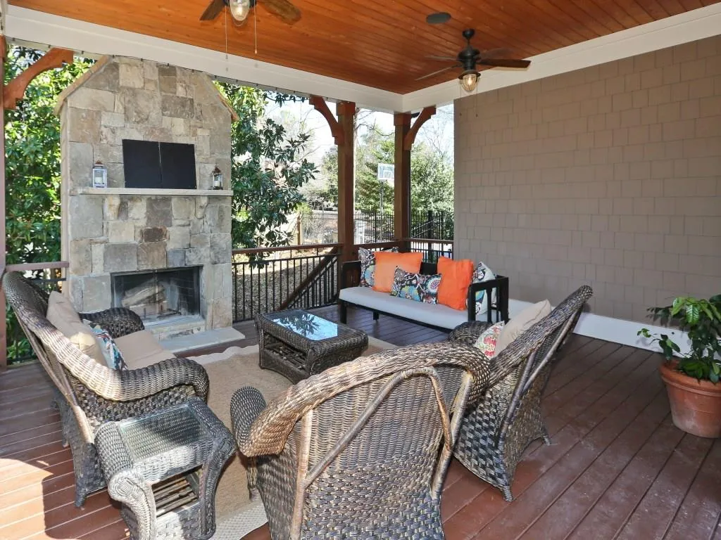 6240 Aberdeen Drive, Sandy Springs, Georgia 30328, 6 Bedrooms Bedrooms, ,7 BathroomsBathrooms,Residential,Sold,6240 Aberdeen Drive,5799899