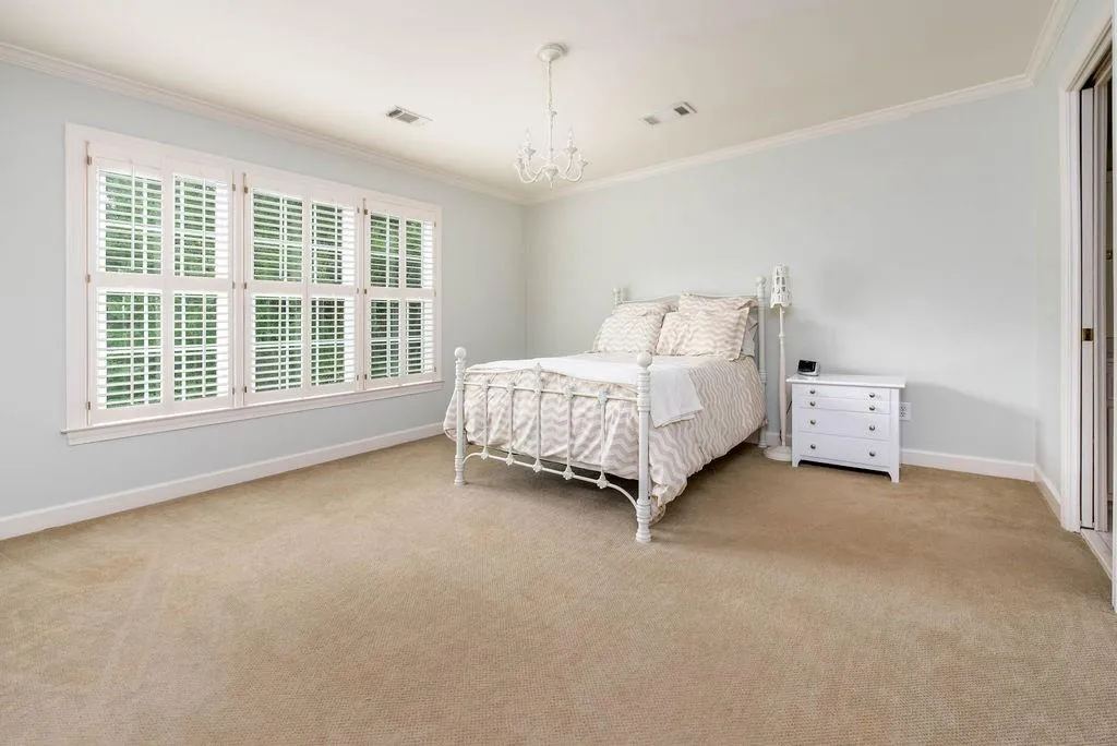 5780 Long Grove Drive, Atlanta, Georgia 30328, 5 Bedrooms Bedrooms, ,4 BathroomsBathrooms,Residential,Sold,5780 Long Grove Drive,6572433