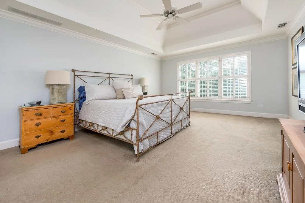 5780 Long Grove Drive, Atlanta, Georgia 30328, 5 Bedrooms Bedrooms, ,4 BathroomsBathrooms,Residential,Sold,5780 Long Grove Drive,6572433