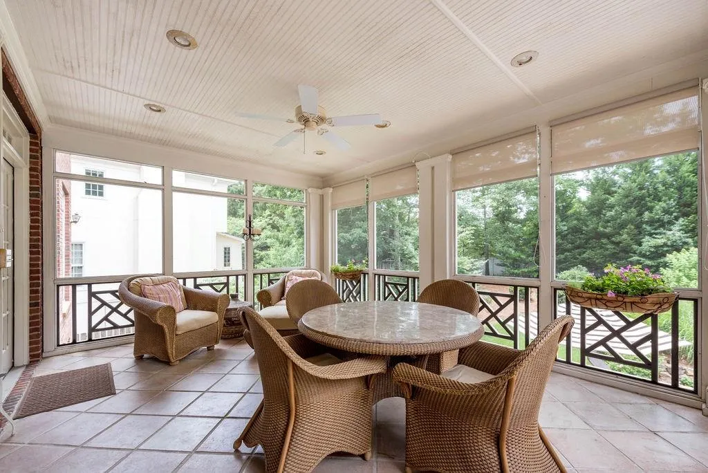 5780 Long Grove Drive, Atlanta, Georgia 30328, 5 Bedrooms Bedrooms, ,4 BathroomsBathrooms,Residential,Sold,5780 Long Grove Drive,6572433