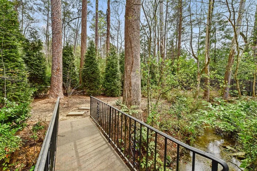 258 Pineland Road Nw, Atlanta, Georgia 30342, 6 Bedrooms Bedrooms, ,8 BathroomsBathrooms,Residential,For Sale,258 Pineland Road Nw,7593214