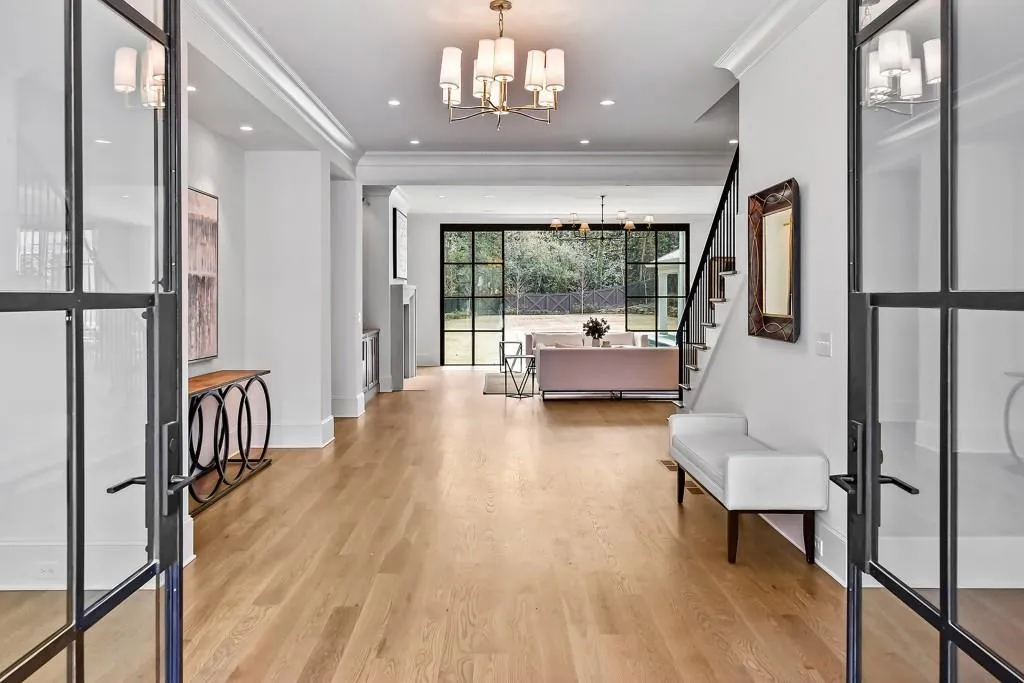 258 Pineland Road Nw, Atlanta, Georgia 30342, 6 Bedrooms Bedrooms, ,8 BathroomsBathrooms,Residential,For Sale,258 Pineland Road Nw,7593214