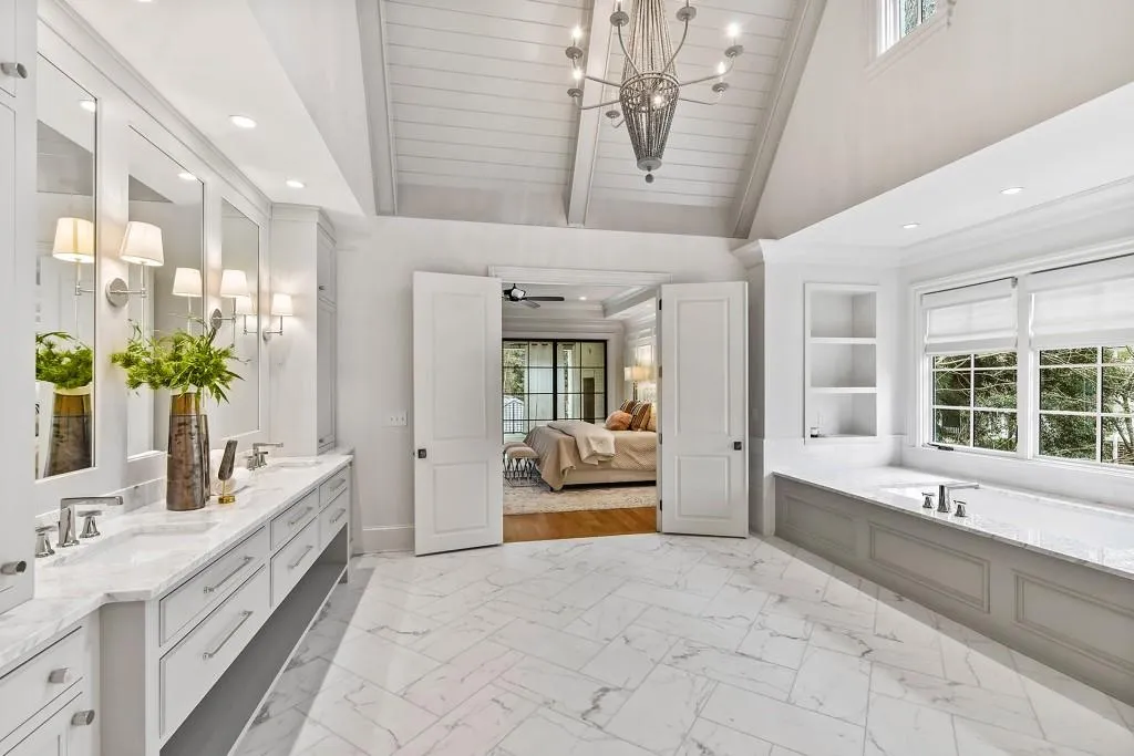 258 Pineland Road Nw, Atlanta, Georgia 30342, 6 Bedrooms Bedrooms, ,8 BathroomsBathrooms,Residential,For Sale,258 Pineland Road Nw,7593214