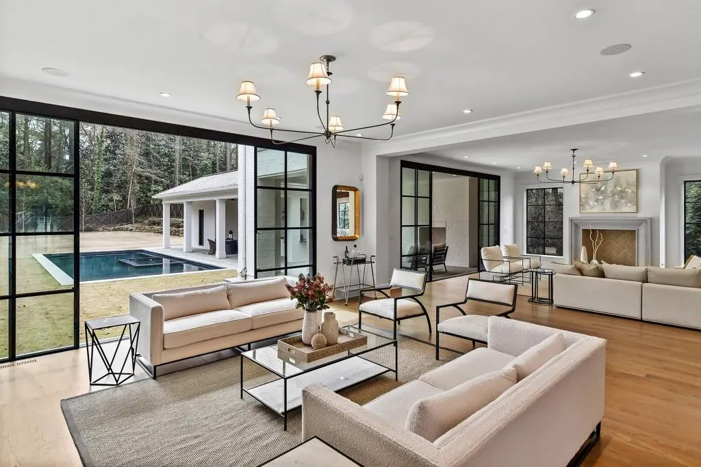 Seamless indoor-outdoor living