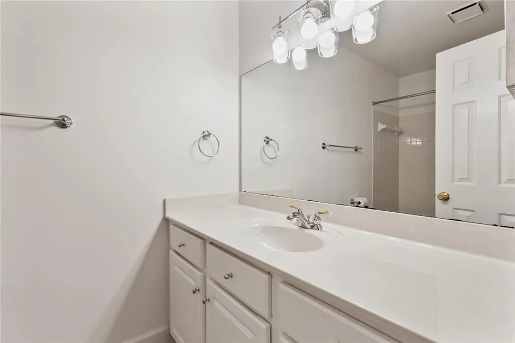 27 Mount Vernon Circle, Atlanta, Georgia 30338, 2 Bedrooms Bedrooms, ,2 BathroomsBathrooms,Residential,Sold,27 Mount Vernon Circle,6813789