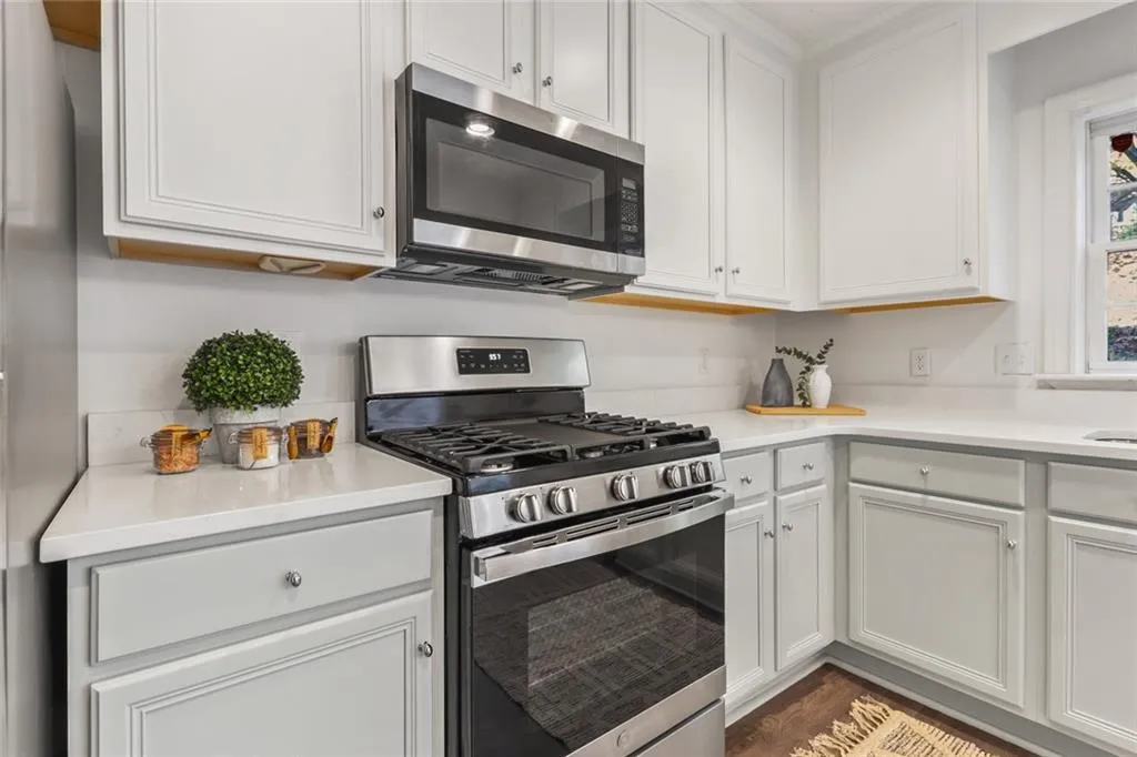 27 Mount Vernon Circle, Atlanta, Georgia 30338, 2 Bedrooms Bedrooms, ,2 BathroomsBathrooms,Residential,Sold,27 Mount Vernon Circle,6813789