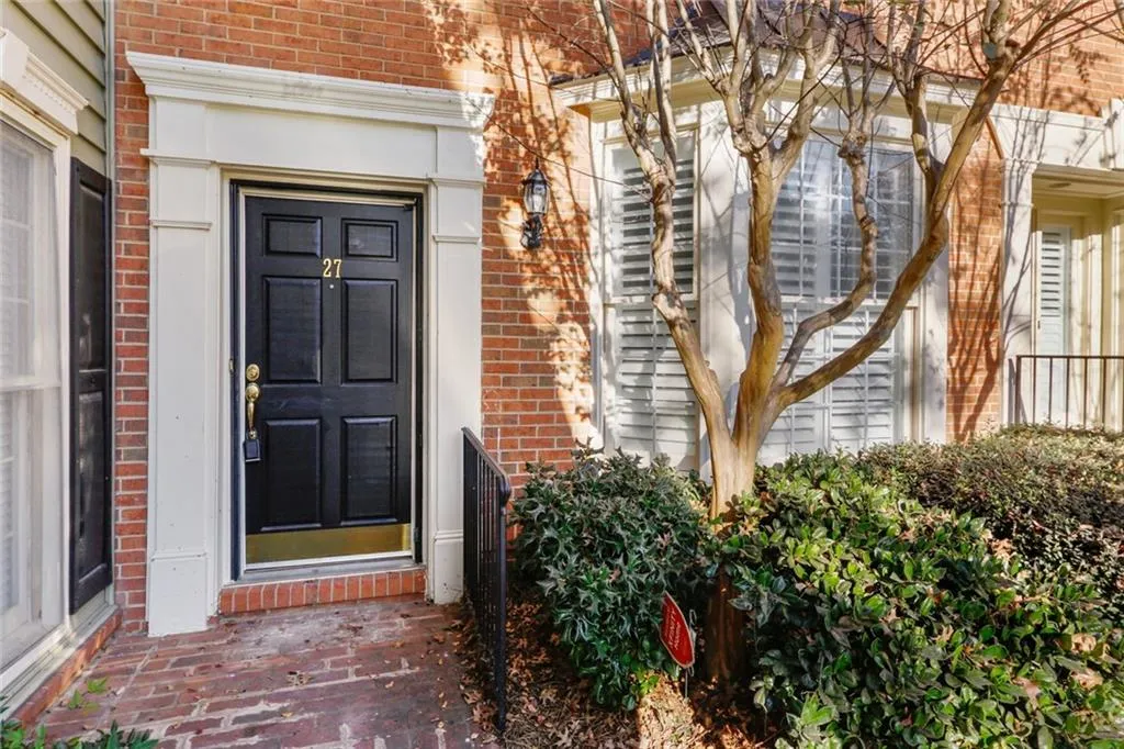 27 Mount Vernon Circle, Atlanta, Georgia 30338, 2 Bedrooms Bedrooms, ,2 BathroomsBathrooms,Residential,Sold,27 Mount Vernon Circle,6813789
