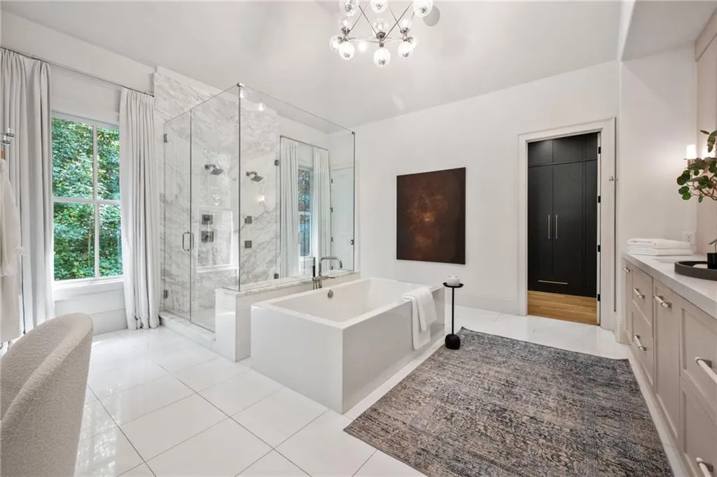 1191 W Conway Drive, Atlanta, Georgia 30327, 7 Bedrooms Bedrooms, 0 ,8 BathroomsBathrooms,Residential,For Sale,1191 W Conway Drive,7650217