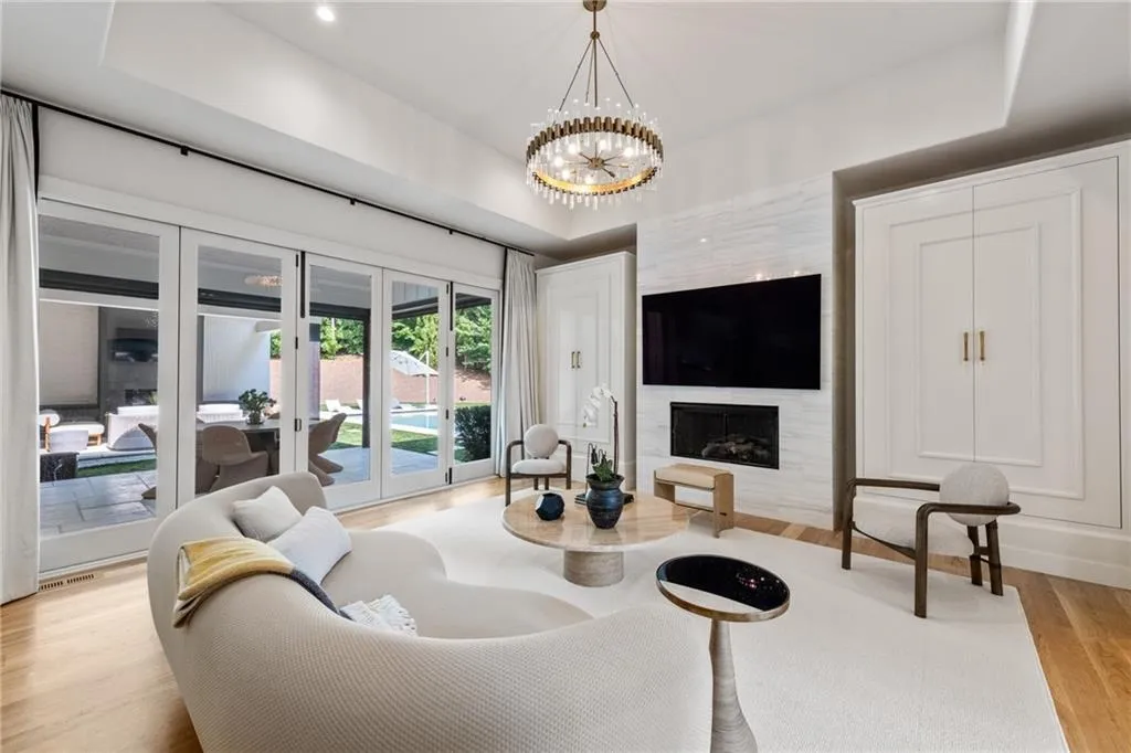 1191 W Conway Drive, Atlanta, Georgia 30327, 7 Bedrooms Bedrooms, 0 ,8 BathroomsBathrooms,Residential,For Sale,1191 W Conway Drive,7650217