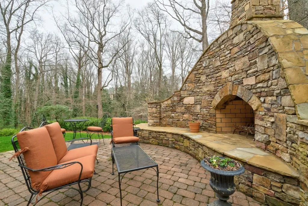 4915 Powers Ferry Road, Atlanta, Georgia 30327, 5 Bedrooms Bedrooms, ,5 BathroomsBathrooms,Residential,Sold,4915 Powers Ferry Road,6512929