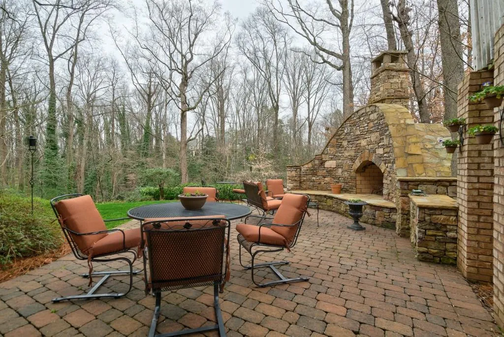 4915 Powers Ferry Road, Atlanta, Georgia 30327, 5 Bedrooms Bedrooms, ,5 BathroomsBathrooms,Residential,Sold,4915 Powers Ferry Road,6512929