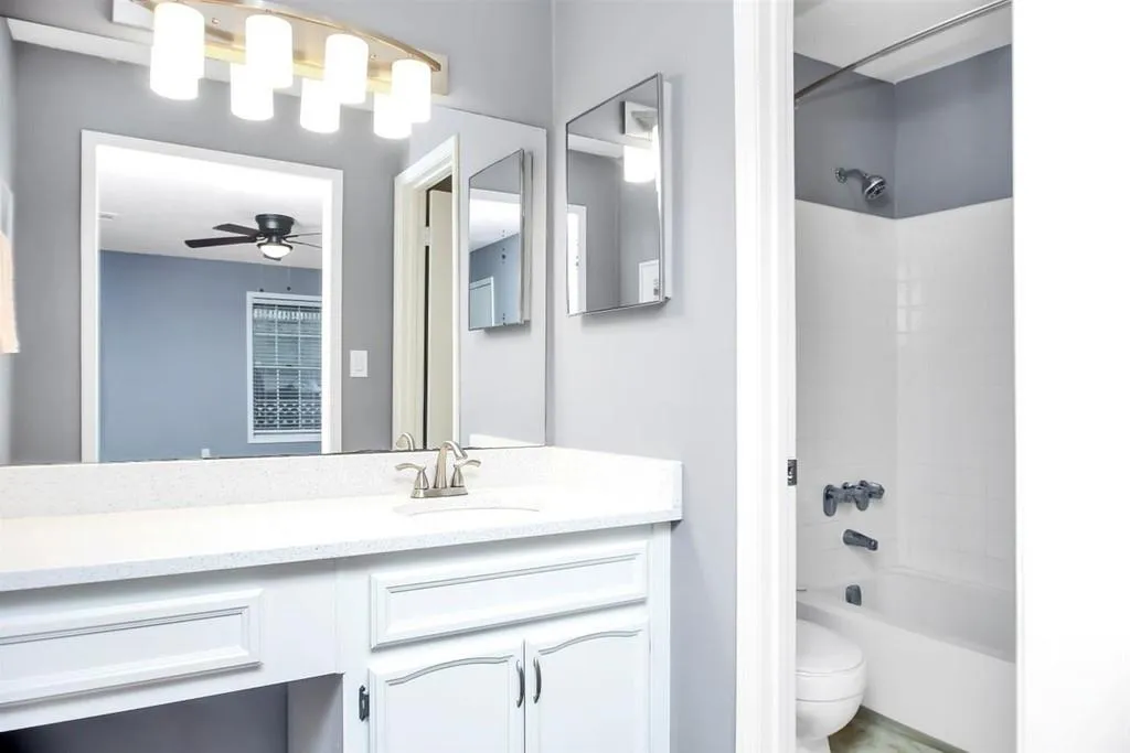 1610 Vicksburg Place, Sandy Springs, Georgia 30350, 2 Bedrooms Bedrooms, ,2 BathroomsBathrooms,Residential,Sold,1610 Vicksburg Place,6776452