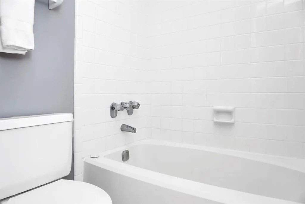 1610 Vicksburg Place, Sandy Springs, Georgia 30350, 2 Bedrooms Bedrooms, ,2 BathroomsBathrooms,Residential,Sold,1610 Vicksburg Place,6776452