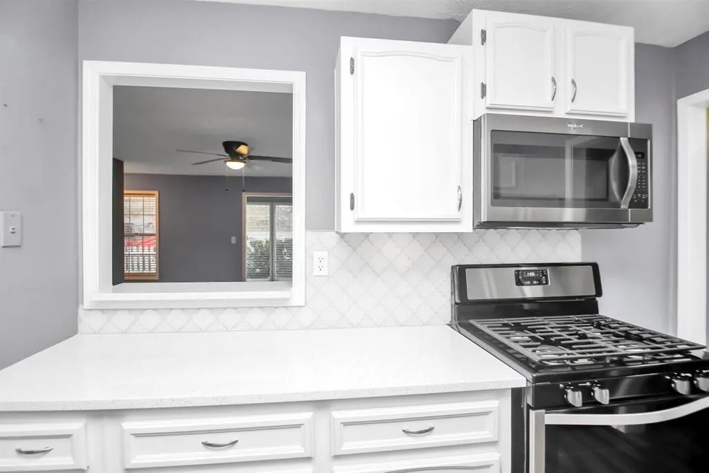 1610 Vicksburg Place, Sandy Springs, Georgia 30350, 2 Bedrooms Bedrooms, ,2 BathroomsBathrooms,Residential,Sold,1610 Vicksburg Place,6776452