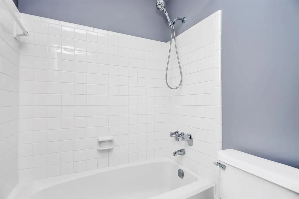 1610 Vicksburg Place, Sandy Springs, Georgia 30350, 2 Bedrooms Bedrooms, ,2 BathroomsBathrooms,Residential,Sold,1610 Vicksburg Place,6776452