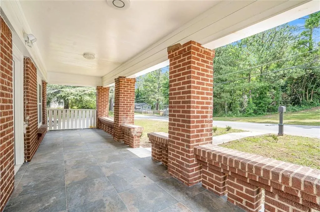 1220 Hightower Road Nw, Atlanta, Georgia 30318, 3 Bedrooms Bedrooms, ,2 BathroomsBathrooms,Residential,For Sale,1220 Hightower Road Nw,7489493