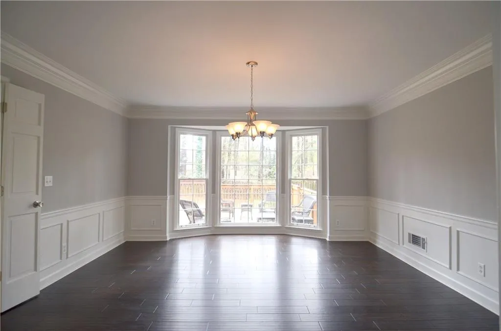 335 Spindle Court, Sandy Springs, Georgia 30350, 4 Bedrooms Bedrooms, ,3 BathroomsBathrooms,Residential,Sold,335 Spindle Court,6693304