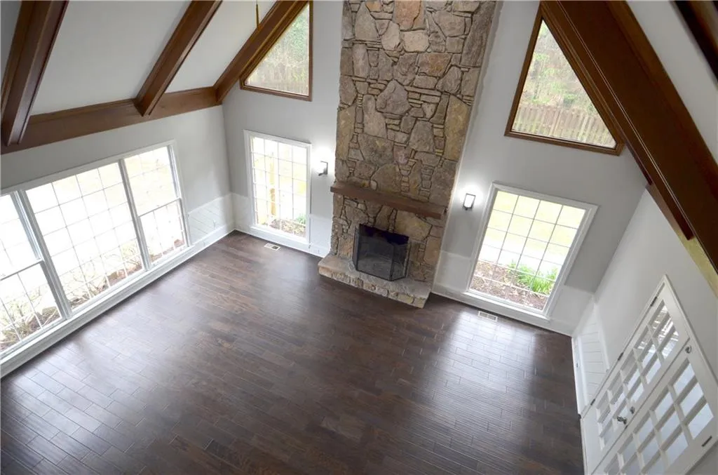 335 Spindle Court, Sandy Springs, Georgia 30350, 4 Bedrooms Bedrooms, ,3 BathroomsBathrooms,Residential,Sold,335 Spindle Court,6693304