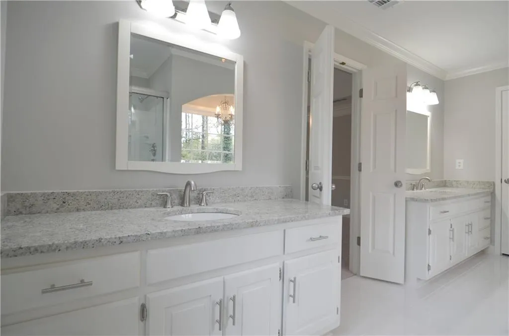 335 Spindle Court, Sandy Springs, Georgia 30350, 4 Bedrooms Bedrooms, ,3 BathroomsBathrooms,Residential,Sold,335 Spindle Court,6693304