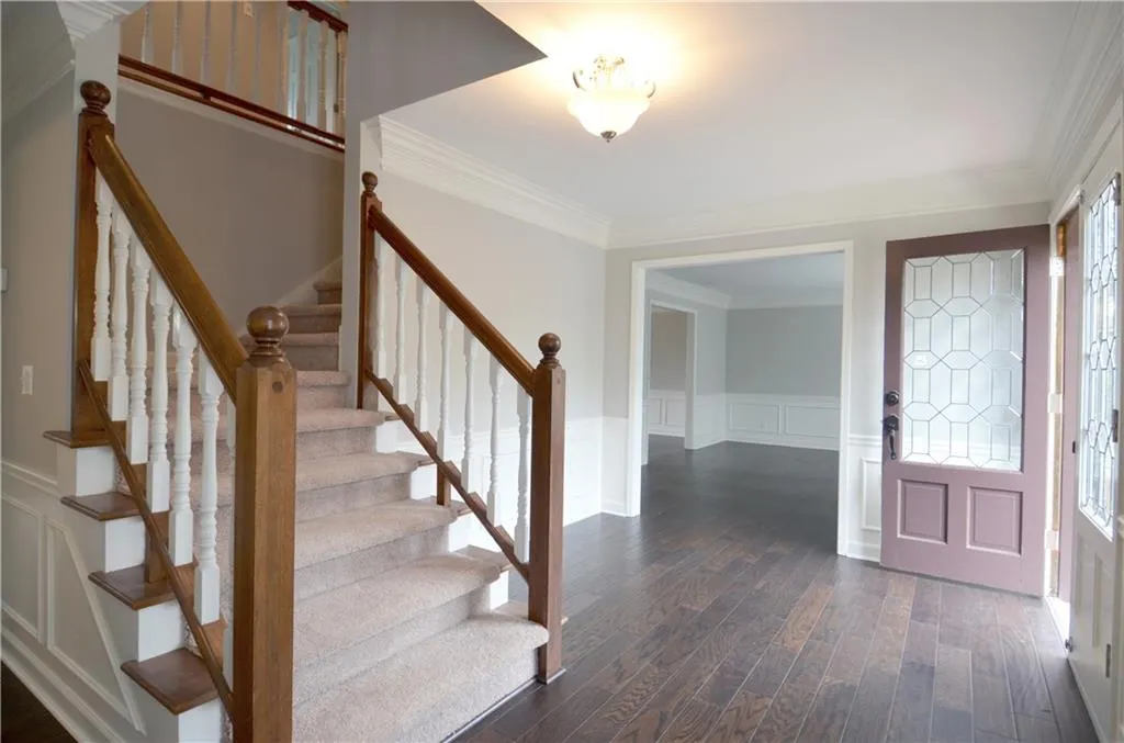 335 Spindle Court, Sandy Springs, Georgia 30350, 4 Bedrooms Bedrooms, ,3 BathroomsBathrooms,Residential,Sold,335 Spindle Court,6693304