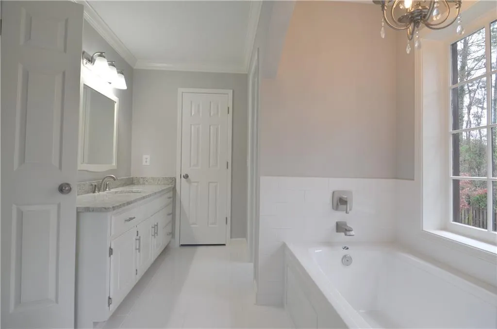 335 Spindle Court, Sandy Springs, Georgia 30350, 4 Bedrooms Bedrooms, ,3 BathroomsBathrooms,Residential,Sold,335 Spindle Court,6693304