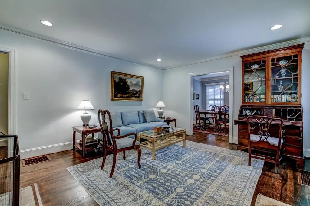 2885 North Hills Drive Ne, Atlanta, Georgia 30305, 4 Bedrooms Bedrooms, ,2 BathroomsBathrooms,Residential,Sold,2885 North Hills Drive Ne,5838530