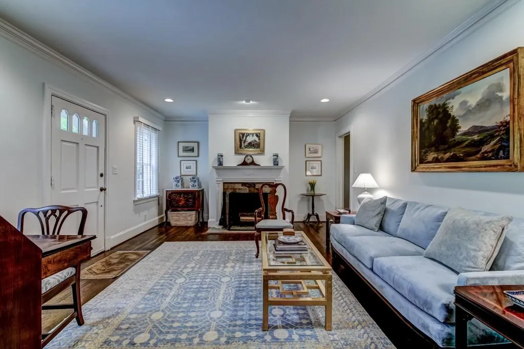 2885 North Hills Drive Ne, Atlanta, Georgia 30305, 4 Bedrooms Bedrooms, ,2 BathroomsBathrooms,Residential,Sold,2885 North Hills Drive Ne,5838530