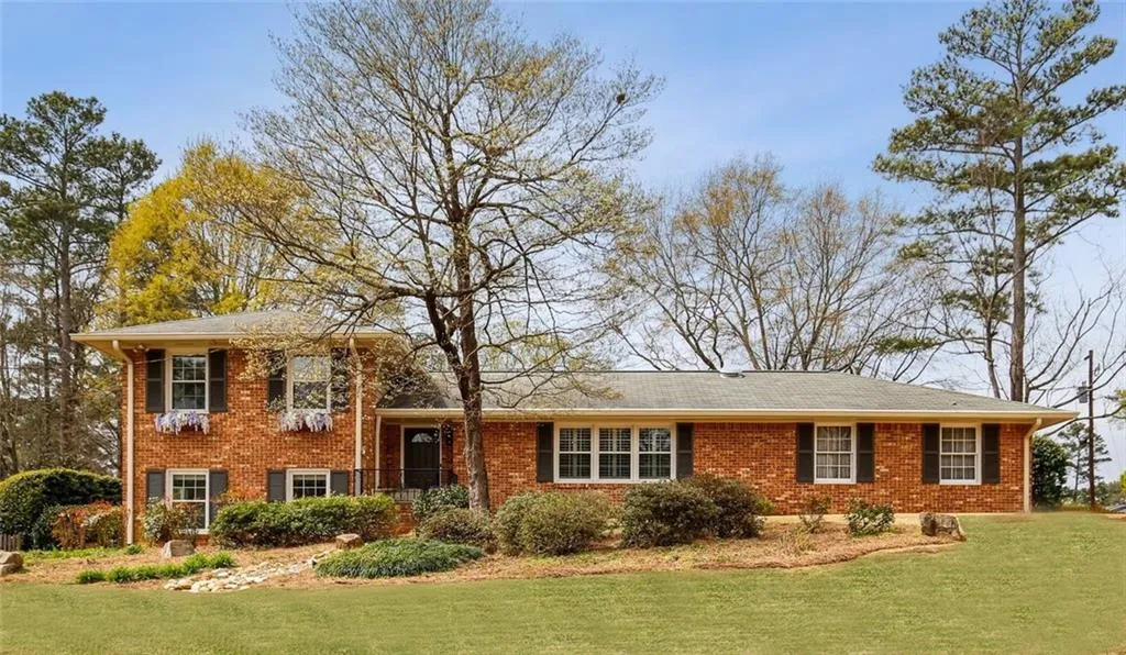 5810 Garber Drive, Sandy Springs, Georgia 30328, 4 Bedrooms Bedrooms, ,2 BathroomsBathrooms,Residential,Sold,5810 Garber Drive,6859591