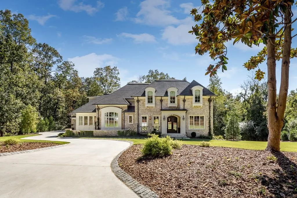 1624 Chevron Way, Atlanta, Georgia 30350, 6 Bedrooms Bedrooms, ,6 BathroomsBathrooms,Residential,Sold,1624 Chevron Way,5962022