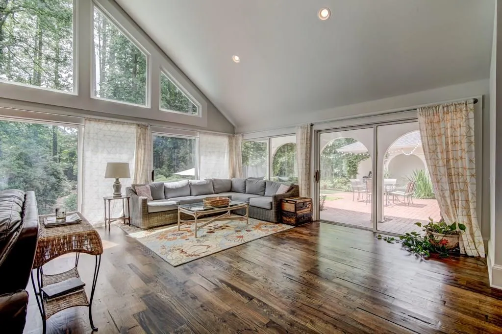630 River Valley Road, Atlanta, Georgia 30328, 6 Bedrooms Bedrooms, ,6 BathroomsBathrooms,Residential,Sold,630 River Valley Road,6016034