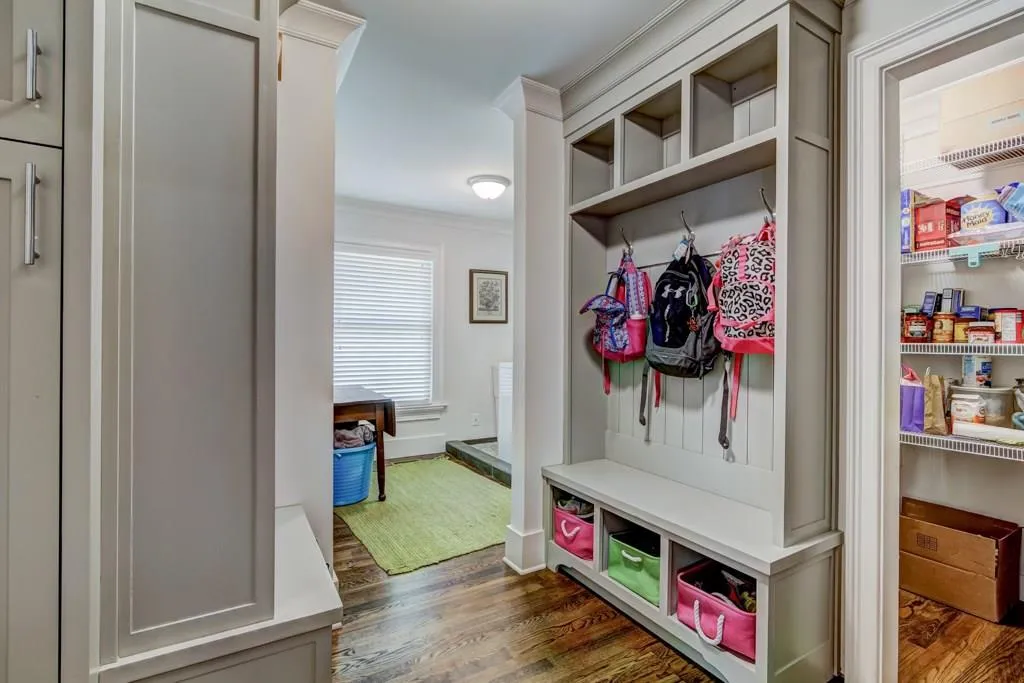 630 River Valley Road, Atlanta, Georgia 30328, 6 Bedrooms Bedrooms, ,6 BathroomsBathrooms,Residential,Sold,630 River Valley Road,6016034