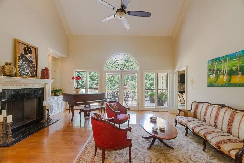 19 Wieuca Trace Ne, Atlanta, Georgia 30342, 6 Bedrooms Bedrooms, ,4 BathroomsBathrooms,Residential,Sold,19 Wieuca Trace Ne,5771527