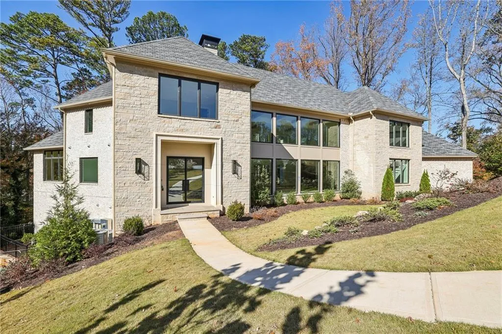 825 Kenry Court, Atlanta, Georgia 30342, 6 Bedrooms Bedrooms, 0 ,7 BathroomsBathrooms,Residential,For Sale,825 Kenry Court,7732522