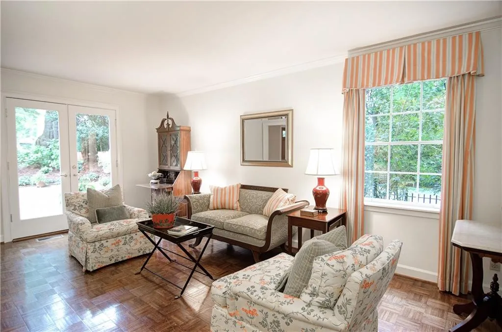496 Manor Ridge Drive Nw, Atlanta, Georgia 30305, 4 Bedrooms Bedrooms, ,2 BathroomsBathrooms,Residential,Sold,496 Manor Ridge Drive Nw,5731373