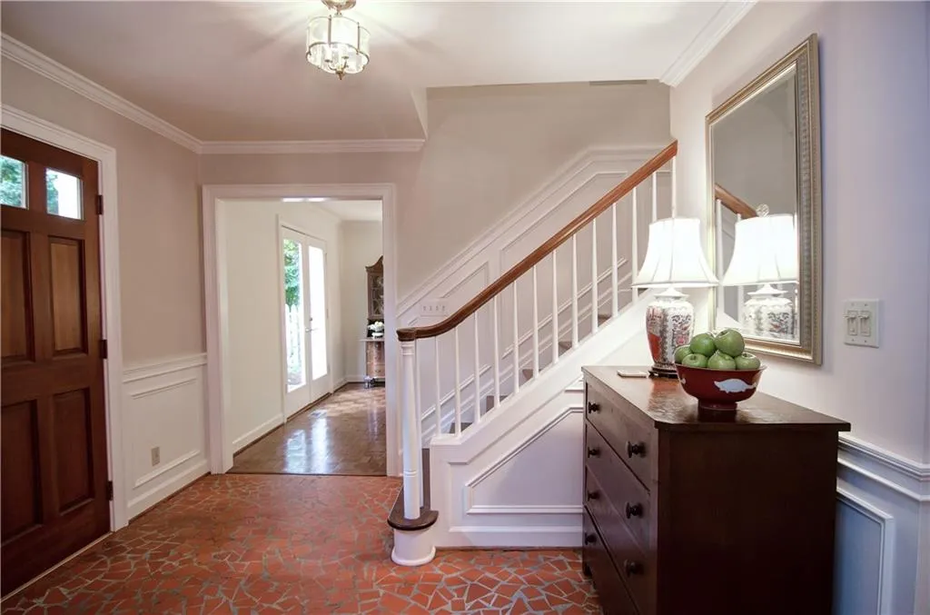 496 Manor Ridge Drive Nw, Atlanta, Georgia 30305, 4 Bedrooms Bedrooms, ,2 BathroomsBathrooms,Residential,Sold,496 Manor Ridge Drive Nw,5731373