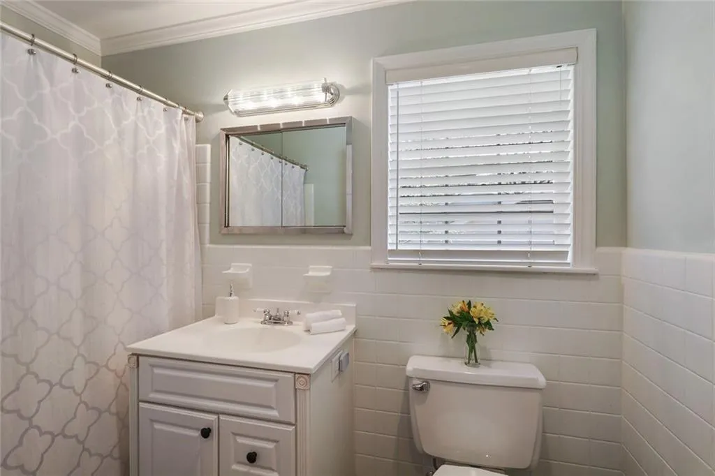 5805 Greenbrier Road, Atlanta, Georgia 30328, 3 Bedrooms Bedrooms, ,2 BathroomsBathrooms,Residential,Sold,5805 Greenbrier Road,6545245