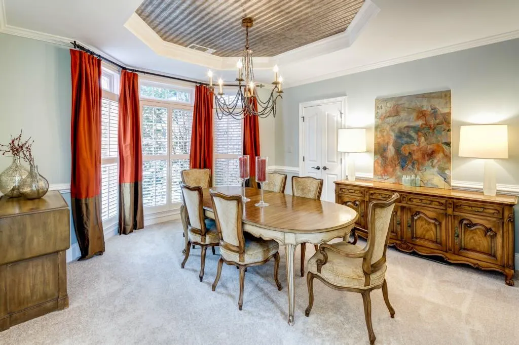 605 Avignon Court, Sandy Springs, Georgia 30350, 5 Bedrooms Bedrooms, ,3 BathroomsBathrooms,Residential,Sold,605 Avignon Court,5521512