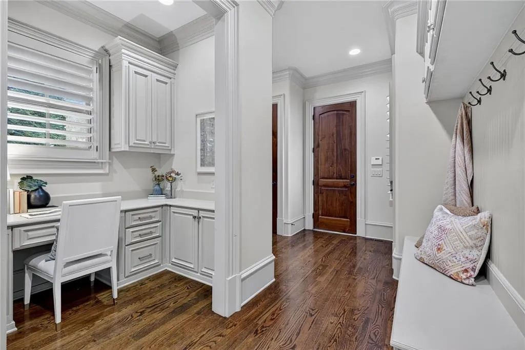 840 Camden Park Court Ne, Atlanta, Georgia 30342, 6 Bedrooms Bedrooms, ,6 BathroomsBathrooms,Residential,For Sale,840 Camden Park Court Ne,7646039
